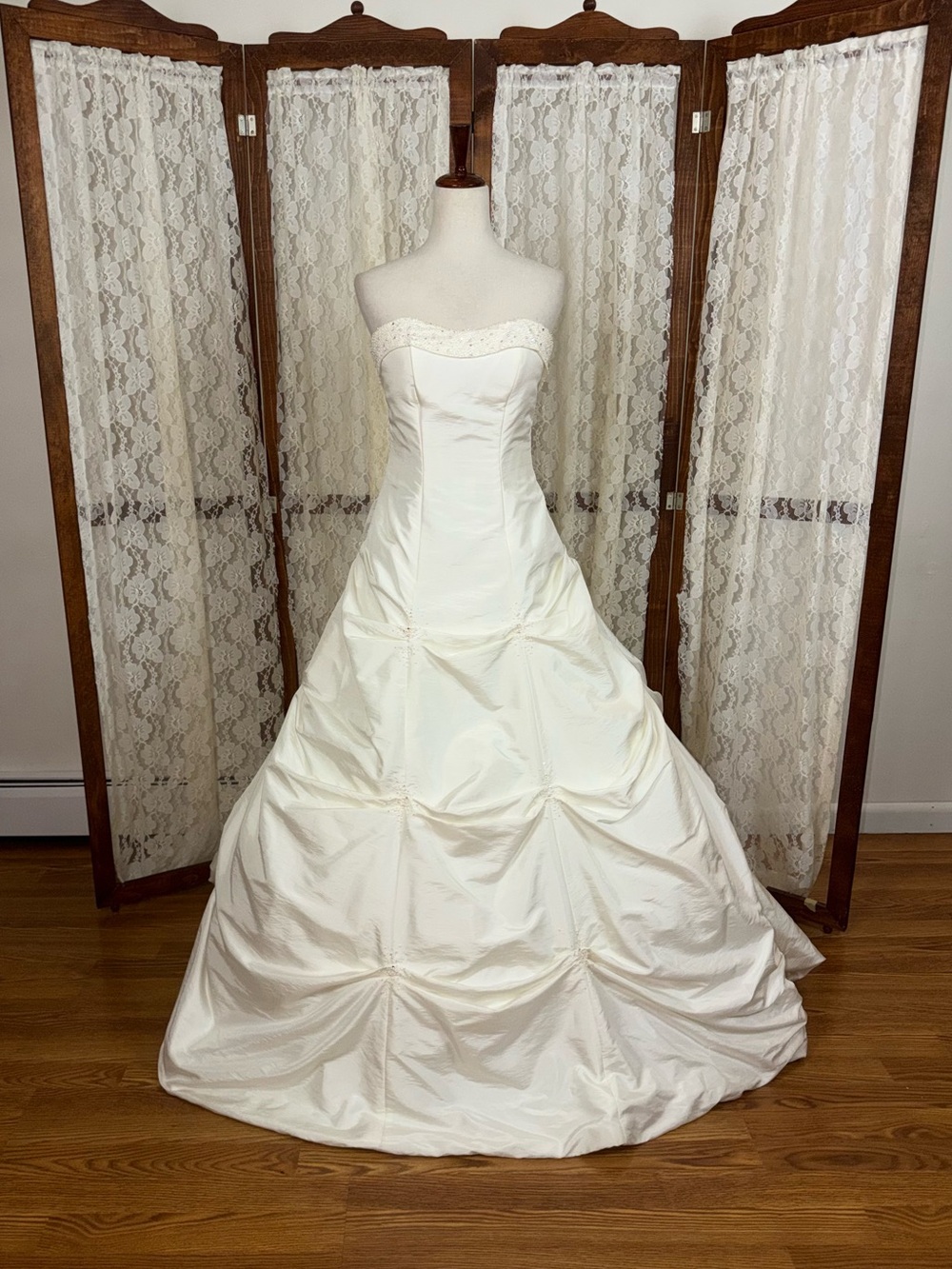 Stunning Vintage Y2K Mori Lee Strapless Taffeta Wedding Gown